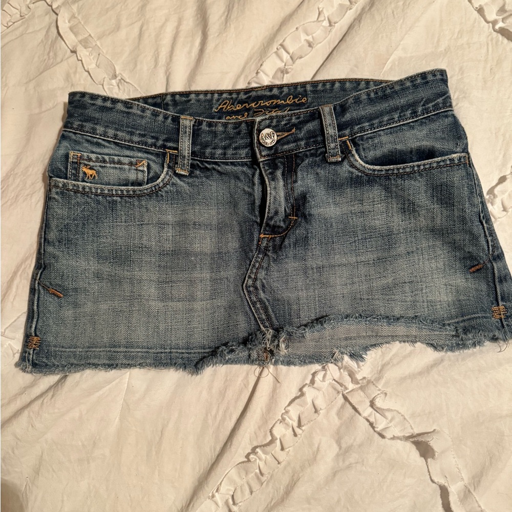 abercrombie and fitch mini skirt